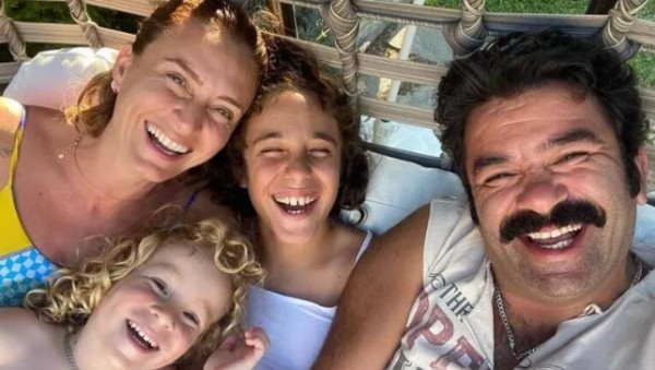 Ünlü çiftten yeni paylaşım geldi!